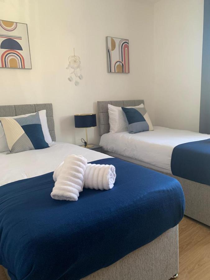 Absolute Stays In Sherwood- Nottingham Castle- Capital Fm Arena Nottingham- Contractors-Free Wifi- Free Parking- Long And Short Stays- Families-East Midlands Airport-Trent Bridge-Actors-Aria Court- Mansfield ภายนอก รูปภาพ